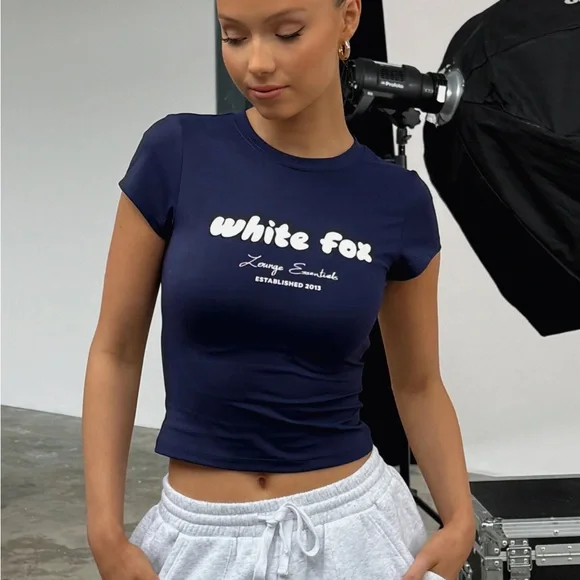 White Fox Boutique Era 8 Baby Tee Nautical Small - Picture 3 of 7